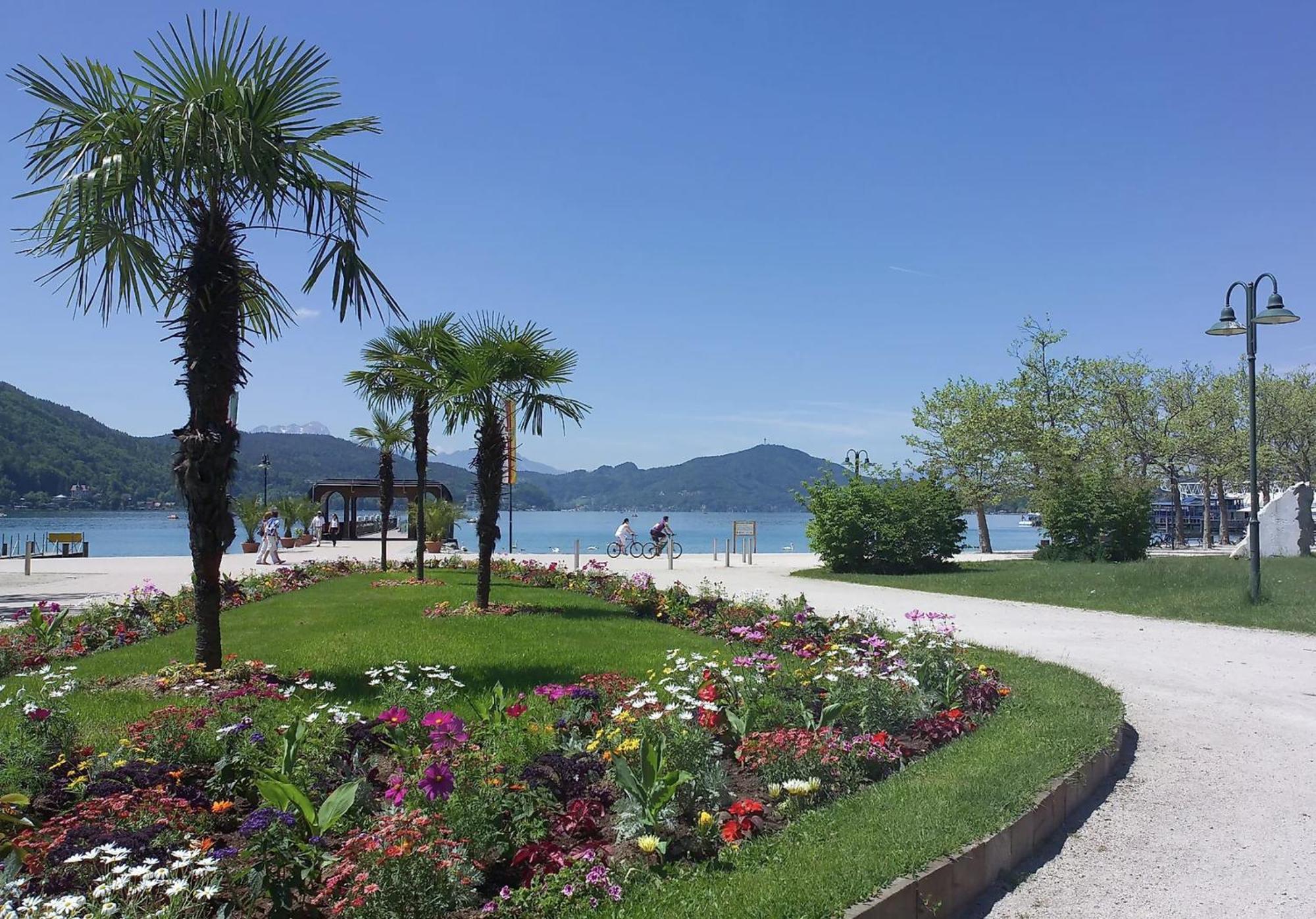 Cityhotel Am Domplatz Self-Checkin Klagenfurt am Woerthersee Exterior photo
