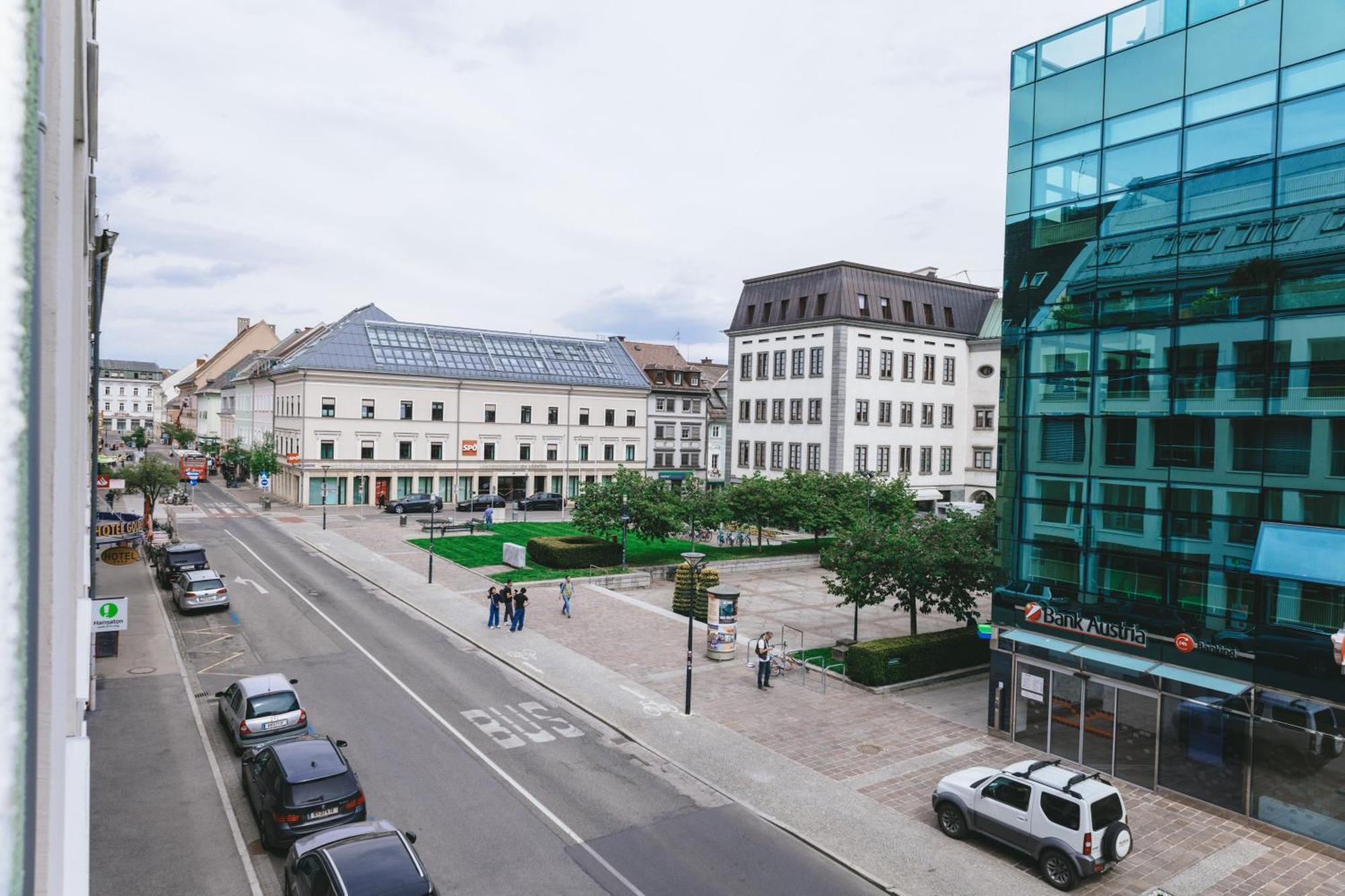 Cityhotel Am Domplatz Self-Checkin Klagenfurt am Woerthersee Exterior photo