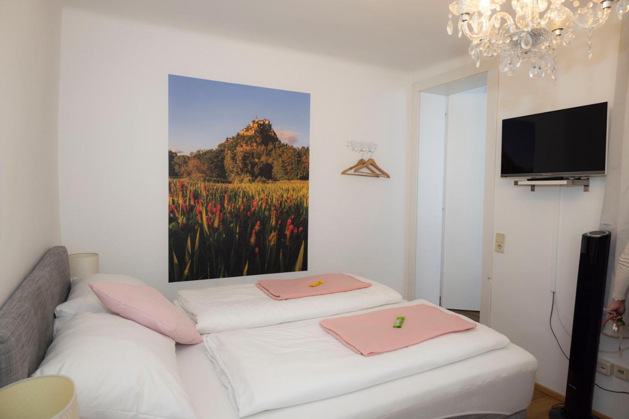 Cityhotel Am Domplatz Self-Checkin Klagenfurt am Woerthersee Exterior photo