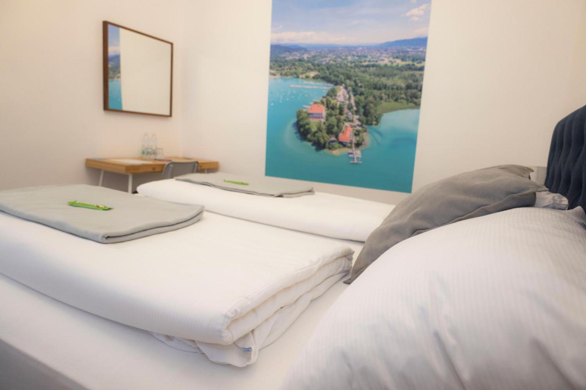 Cityhotel Am Domplatz Self-Checkin Klagenfurt am Woerthersee Exterior photo
