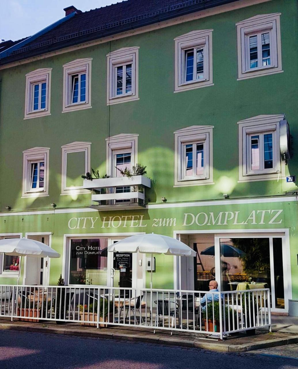 Cityhotel Am Domplatz Self-Checkin Klagenfurt am Woerthersee Exterior photo